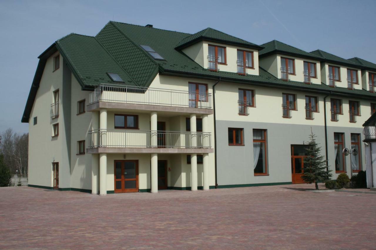 Hotel Dyminy Kielce Exterior photo