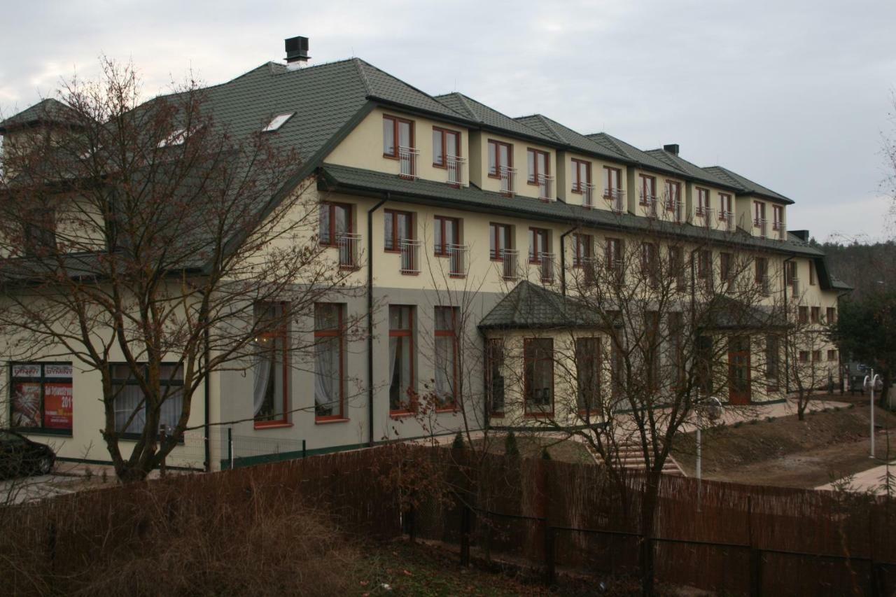 Hotel Dyminy Kielce Exterior photo