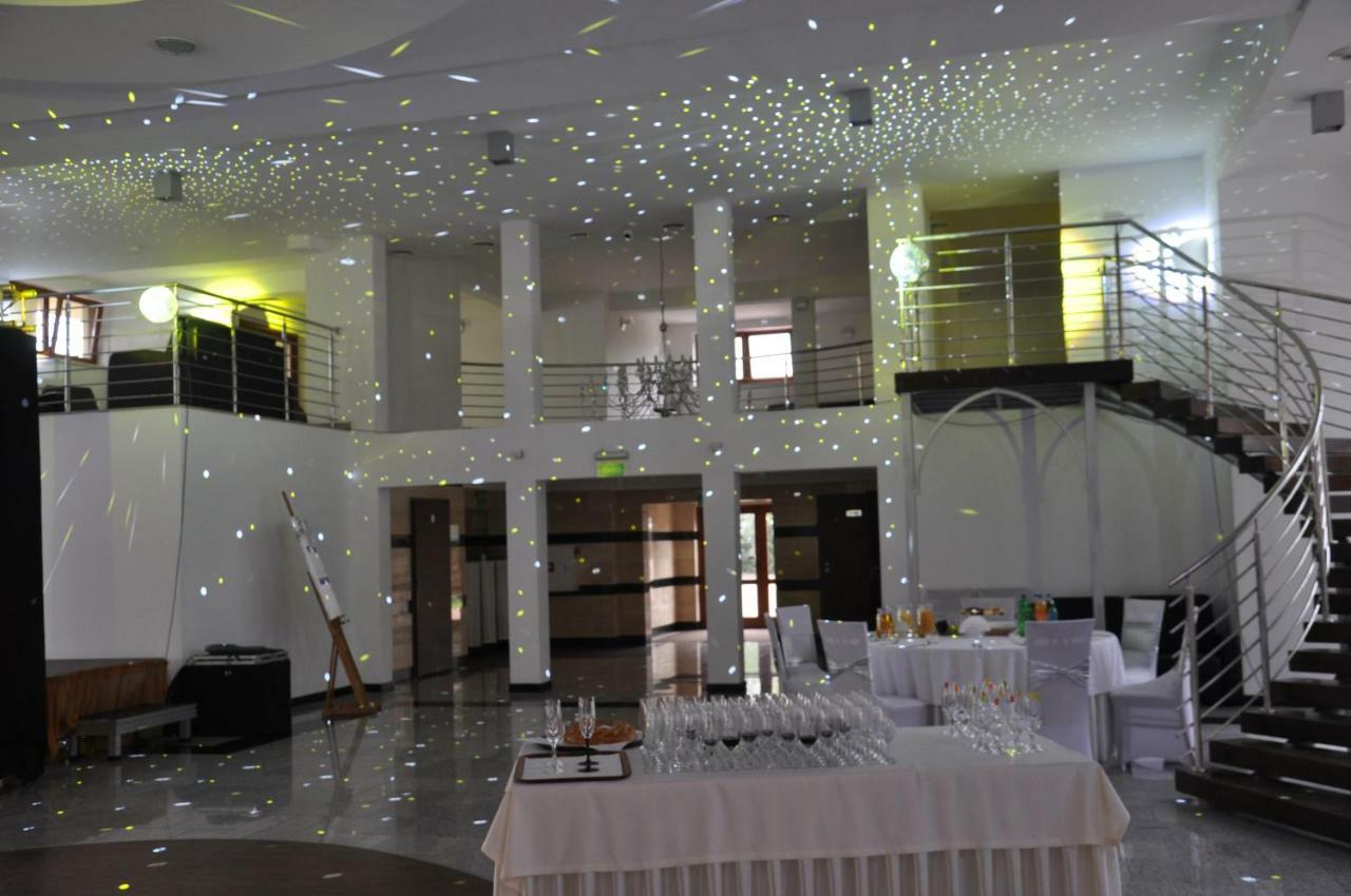 Hotel Dyminy Kielce Exterior photo